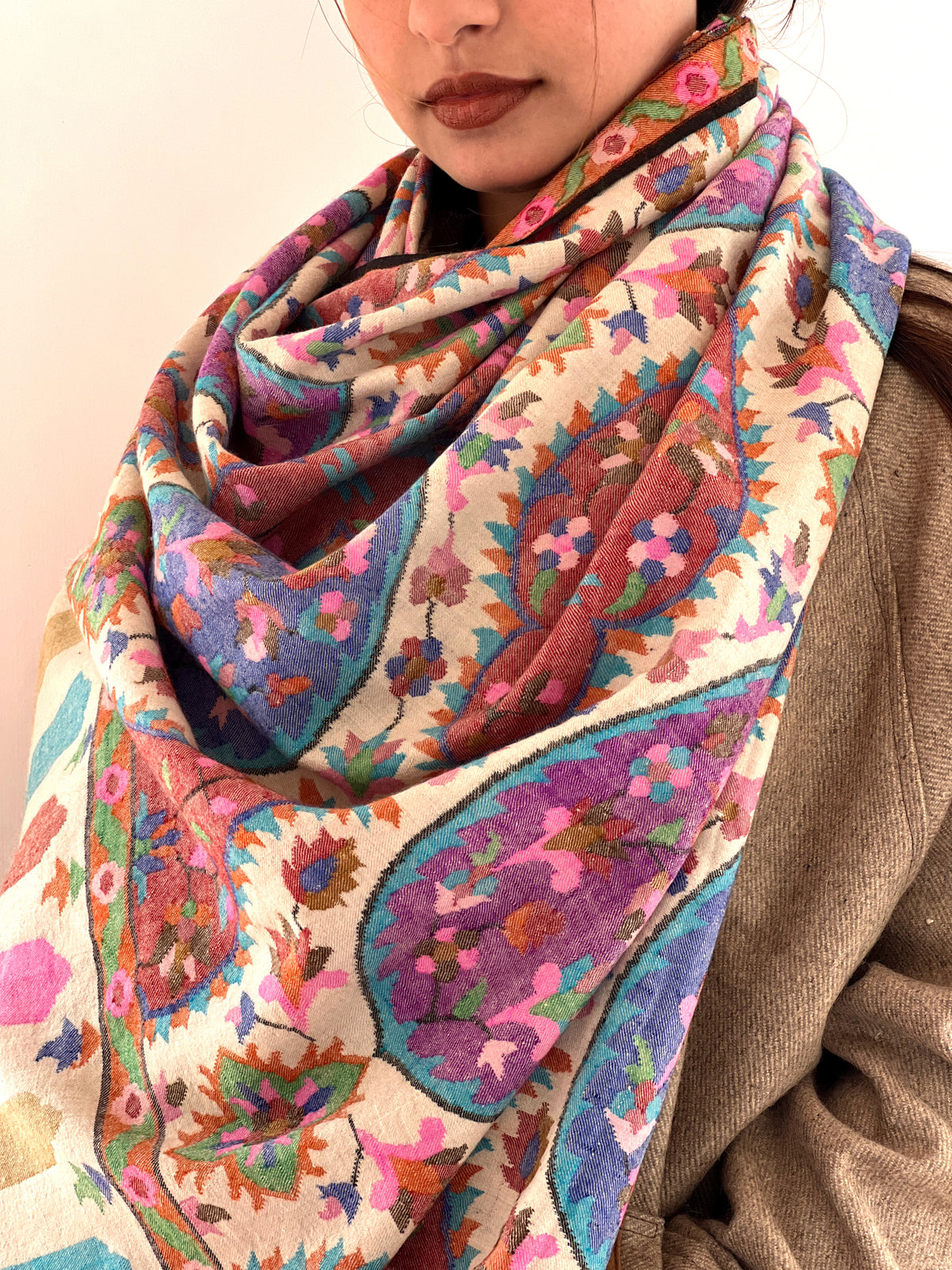 Gulnaar Kaani Pashmina