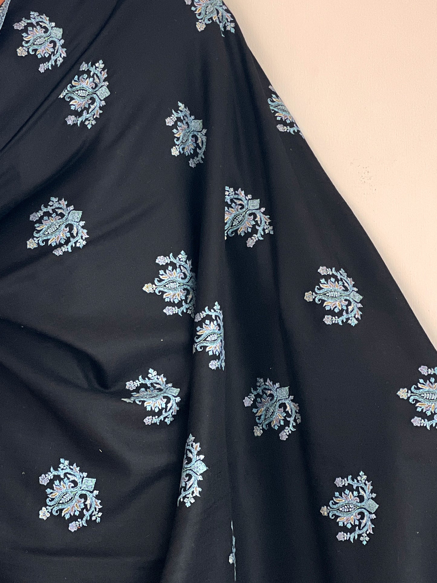 Black Booti Pashmina