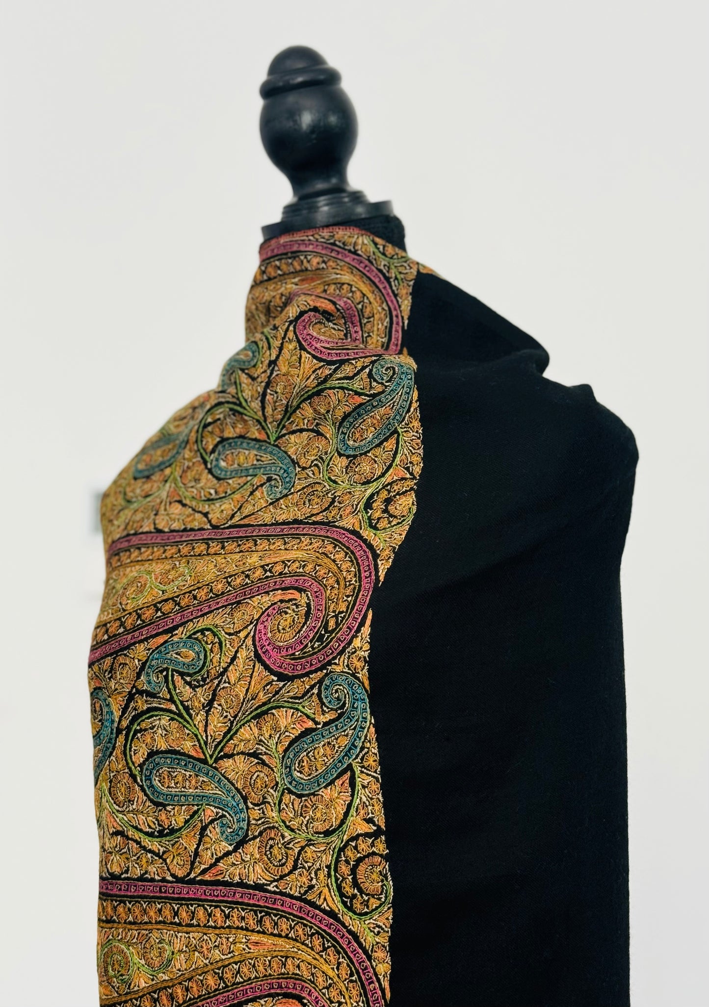 Midnight Elegance Pashmina