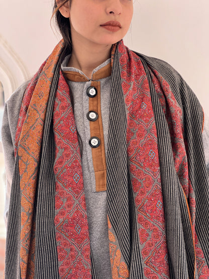 Noir Khatraas Pashmina