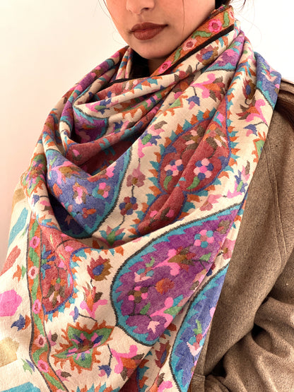 Gulnaar Kaani Pashmina